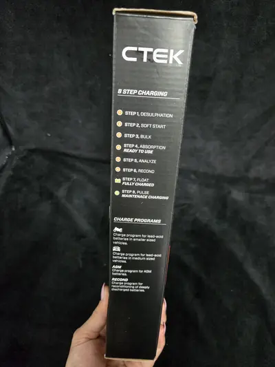 Încărcător și întreținător automat de baterii CTEK MXS 5.0, 4