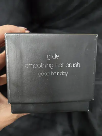 GHD Glide Smoothing Hot Brush, 4