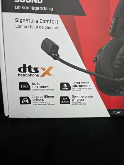 HyperX Cloud III Wireless 4