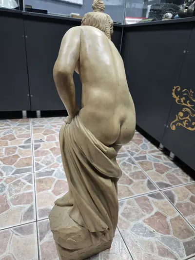 Statueta VENUS (zeita frumusetii) 3