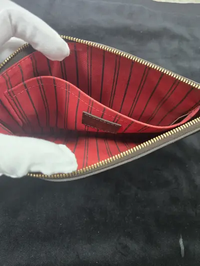 Borsetă Louis Vuitton 2