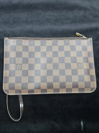 Borsetă Louis Vuitton 3