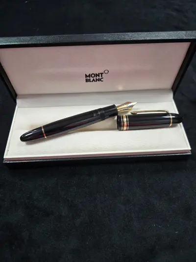 Stilou Montblanc – Luxury Fountain Pen