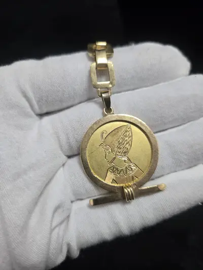 Breloc din aur galben 18K (750) 4