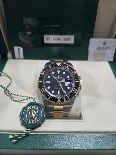 Rolex Sea-Dweller, 43mm 6