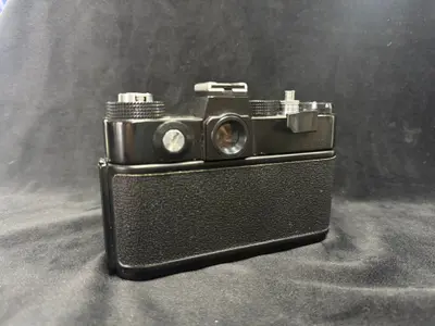 Aparat foto Zenit TTL vintage, perfect funcțional, cu husă și obiectiv. 2