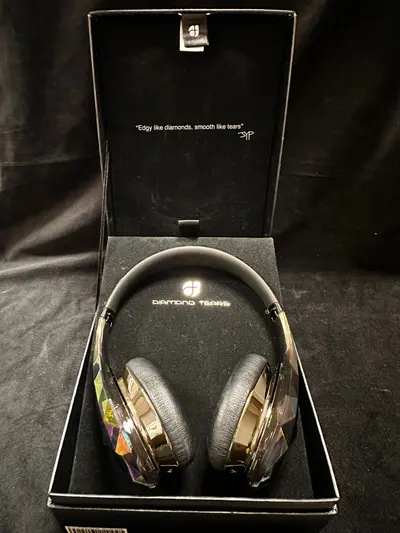 Casti Monster Diamond Tears