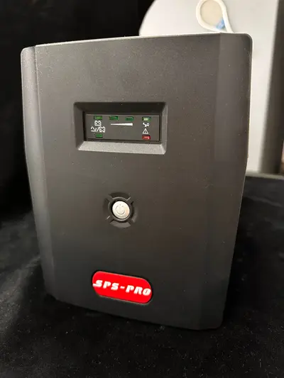 Unitate neîntreruptibilă (UPS) din seria SPS PRO