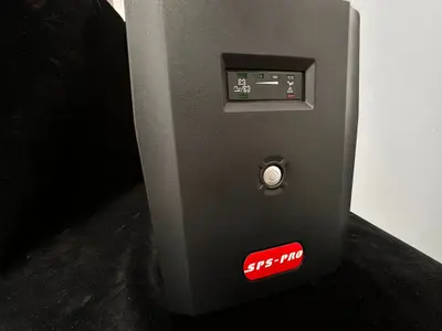 Unitate neîntreruptibilă (UPS) din seria SPS PRO 3