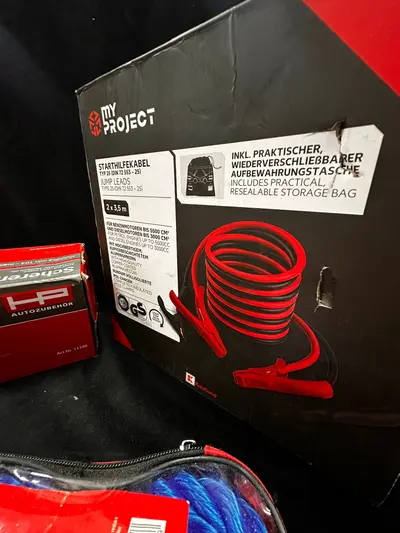 Set de echipamente auto esențiale pentru asistență rutieră 2