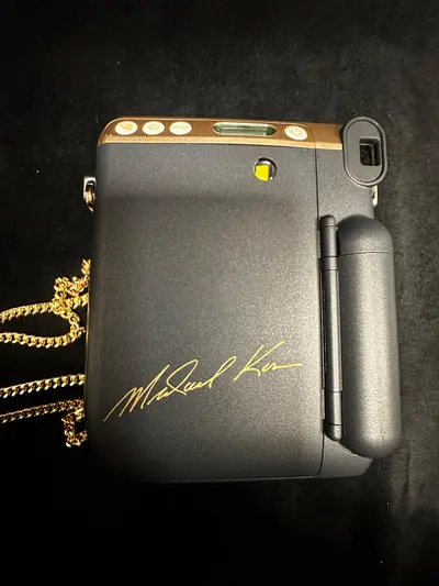 Set camera Michael Kors x Fujifilm Instax Mini 70 și geanta Michael Michael Kors Scout 9