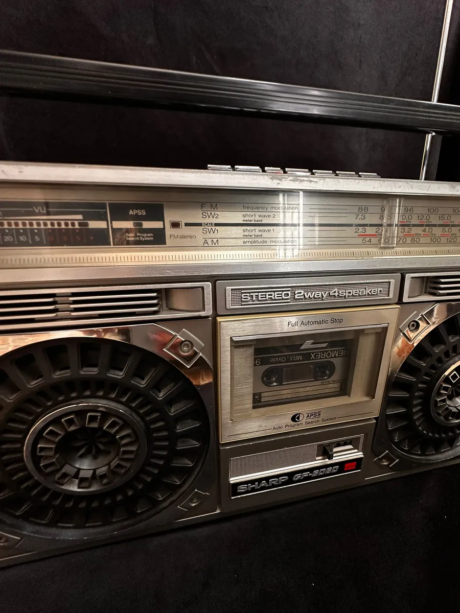 Radiocasetofon Stereo Portabil Iconic Sharp GF-6060
