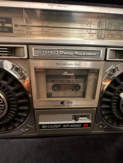 Radiocasetofon Stereo Portabil Iconic Sharp GF-6060 4