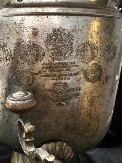 Samovar pentru prepararea ceaiului din secolul al XIX-lea 4