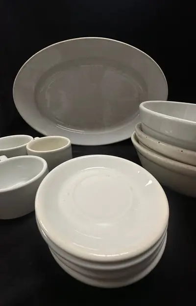 Veselă ceramică albă 2