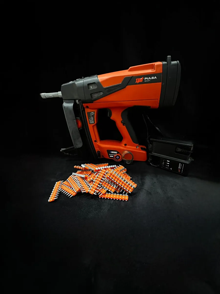 Pistol profesional de fixare Spit Pulsa 800P+