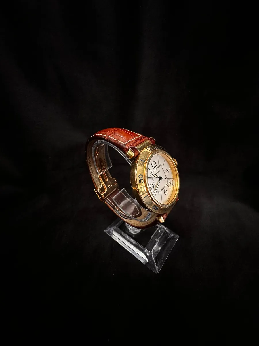 Ceas Cartier Pasha din aur de 18k