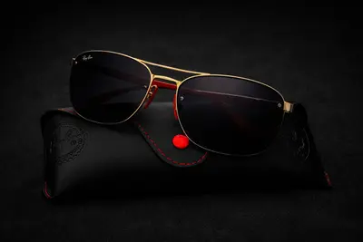 Ochelari de soare noi Ray Ban x Ferrari nou cu toc inclus