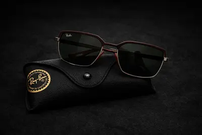 Ochelari de soare noi Ray Ban nou cu toc inclus
