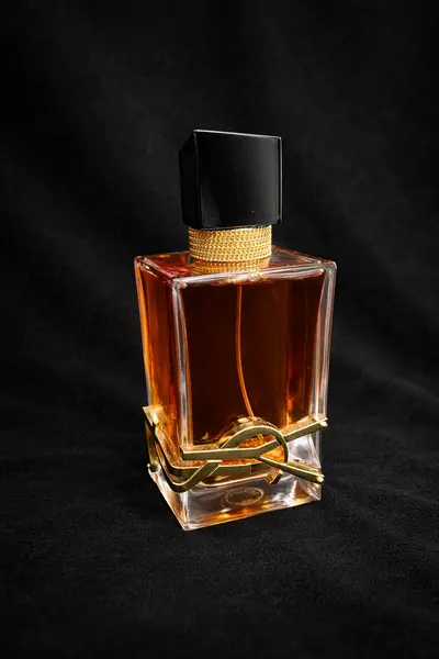 Parfum Yves Saint Laurent – Libre (varianta Flowers & Flames) 90ml 3