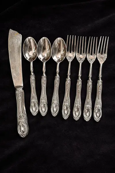 Set de tacâmuri vintage realizat din argint 800