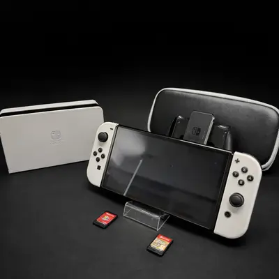 Nintendo Switch Oled cu accesorii 2