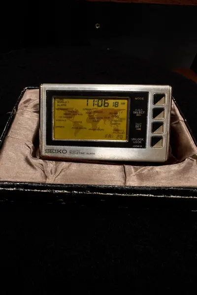 Ceas de birou vintage Seiko World Time – Quartz