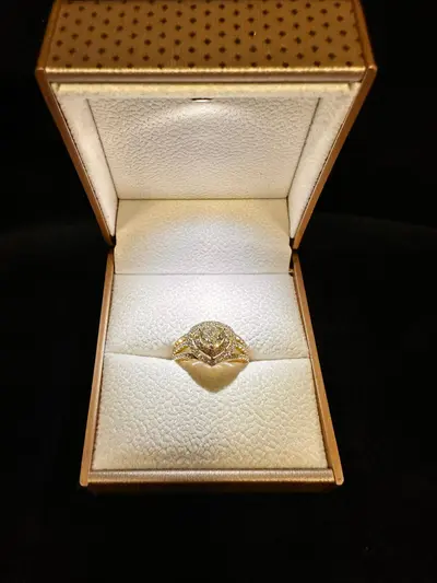 Inel aur galben 18K cu diamant central + diamante naturale (VVS) – certificat gemologic 2