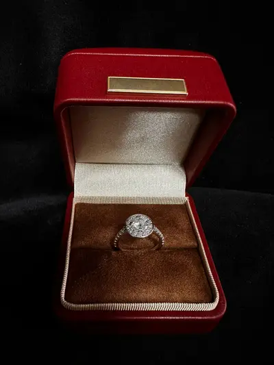 Inel aur alb 18K cu diamant natural central + halo diamante (VVS) – certificat gemologic 2