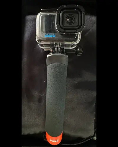Cameră acțiune GoPro (model tip HERO) + Accesorii – Full HD / 4K