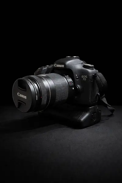 Camera Canon EOS 7D 2