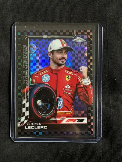 Cartonaș de colecție cu Charles Leclerc, ediție ultra-limitată Topps Chrome Formula 1 (2024)
