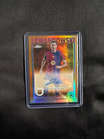Cartonaș de colecție cu Robert Lewandowski Editie Limitata